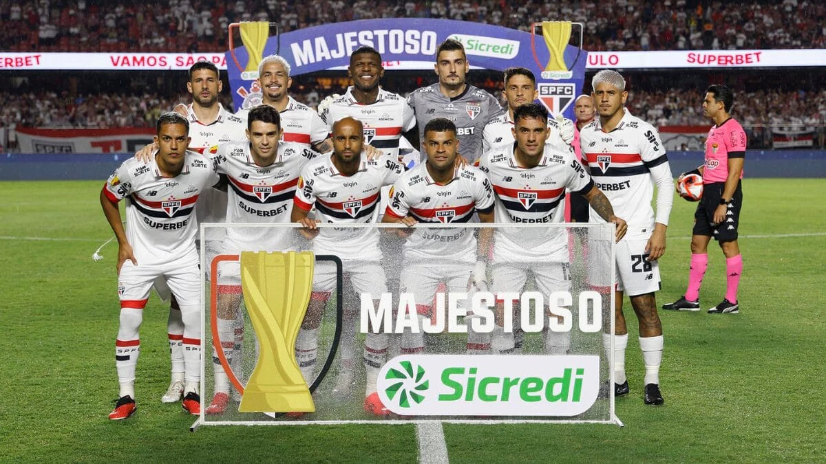 Menjelajahi Peraduan Bola Sepak Asia yang Menarik